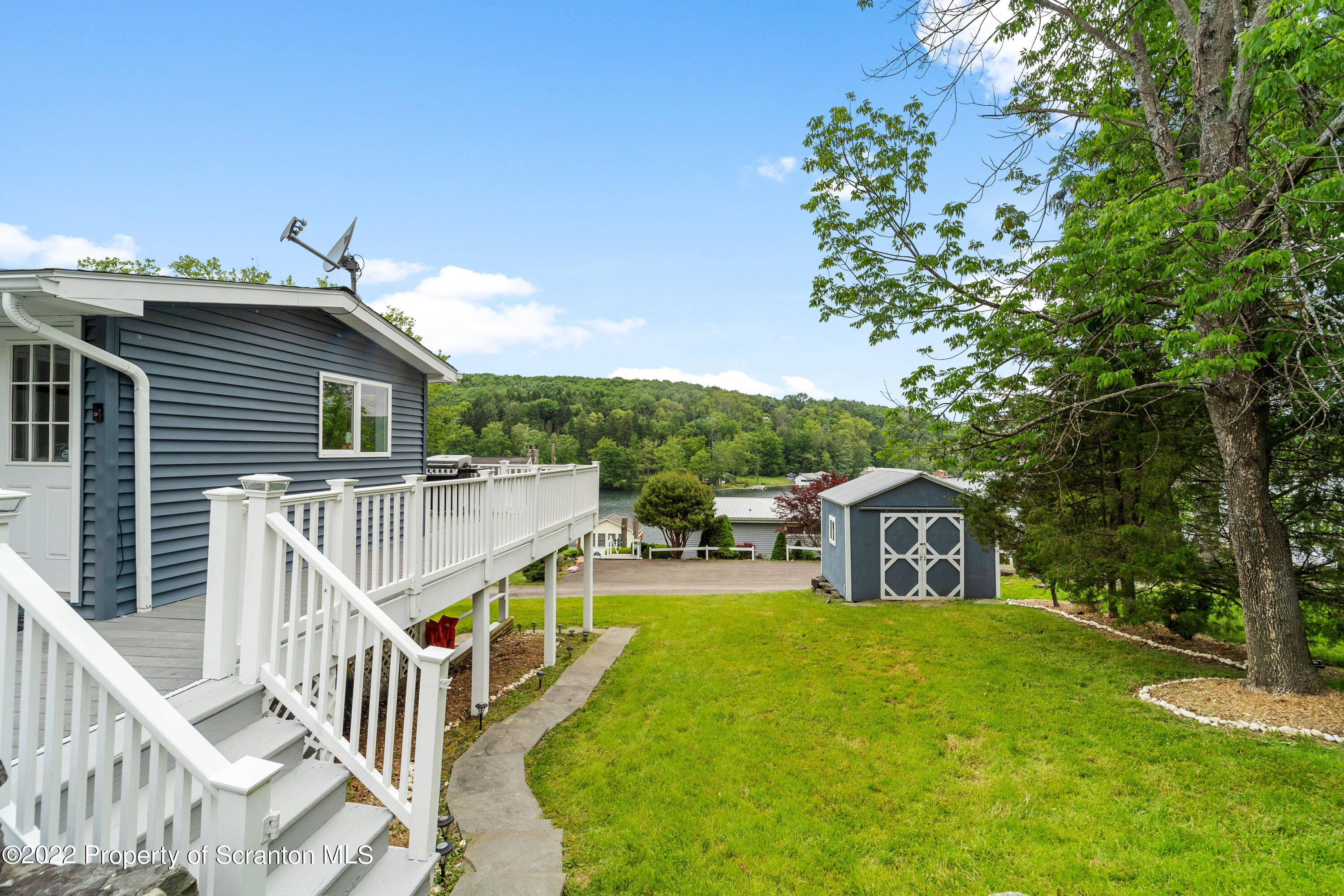 211 Barney Road Brackney, PA 18812 - Photo 4 of 37 DSC03024