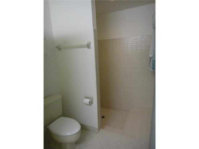 21822 Contado Road, Unit 21822 Boca Raton, FL 33433 - Photo 14 of 17 Bathroom