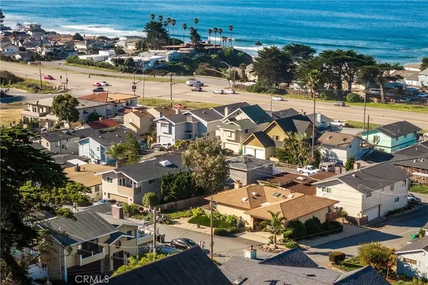$1,100,000 | 2810 Santa Barbara Avenue, Cayucos, CA 93430