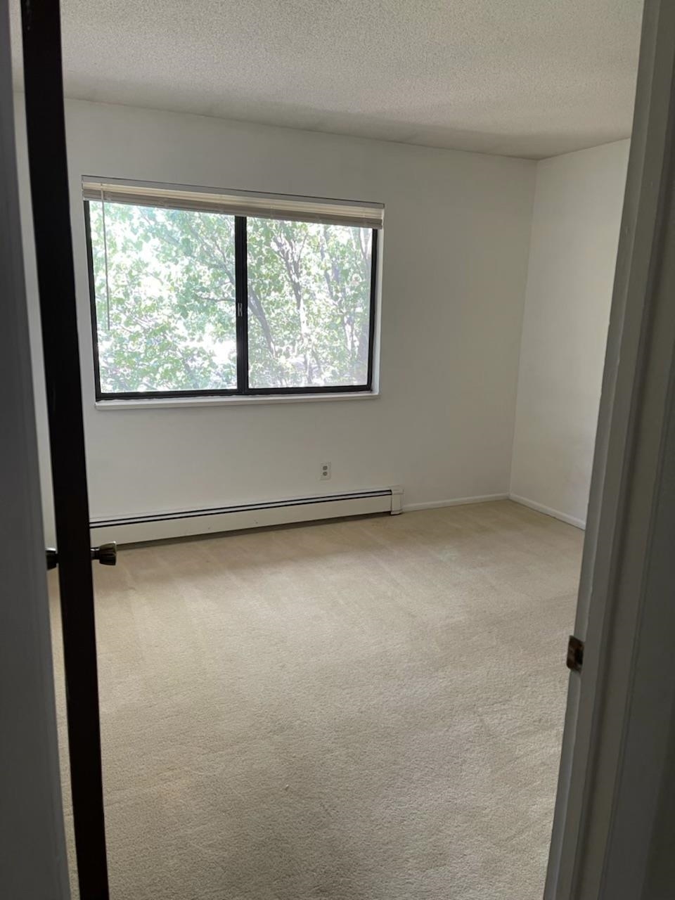 555-28 28 1/2 Road, Unit 11 Grand Junction, CO 81501 - Photo 8 of 12 an empty room with a window