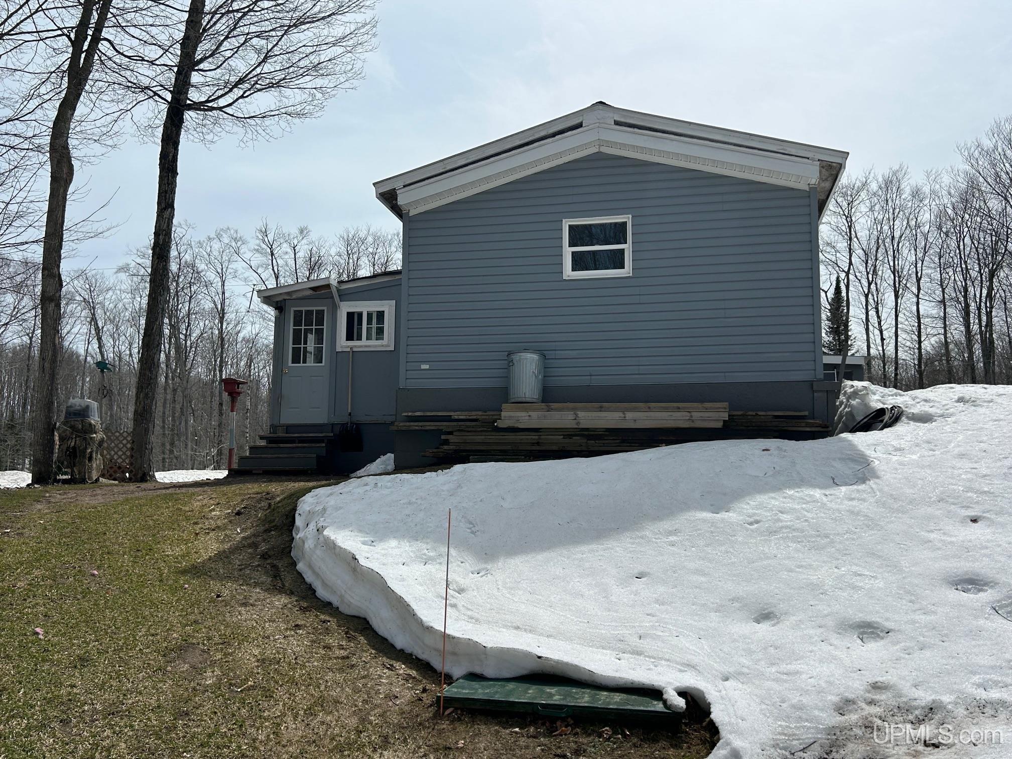 E9686 Miller Road Munising, MI 49862 - Photo 5 of 11 Gallery Image 5