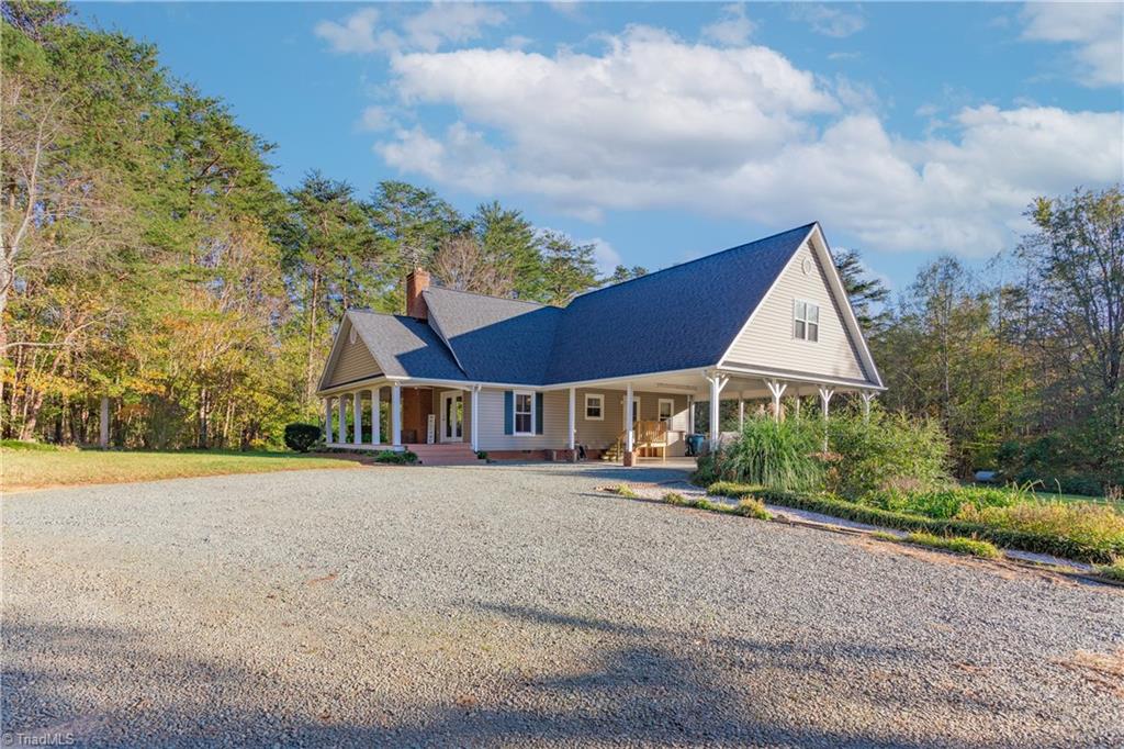 7661 Flowers Road Elon, NC 27244 - Photo 4 of 38 Gallery Image 4