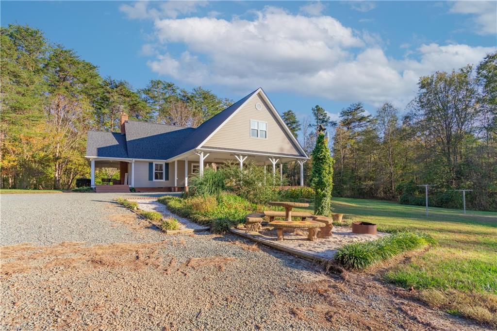 7661 Flowers Road Elon, NC 27244 - Photo 5 of 38 Gallery Image 5