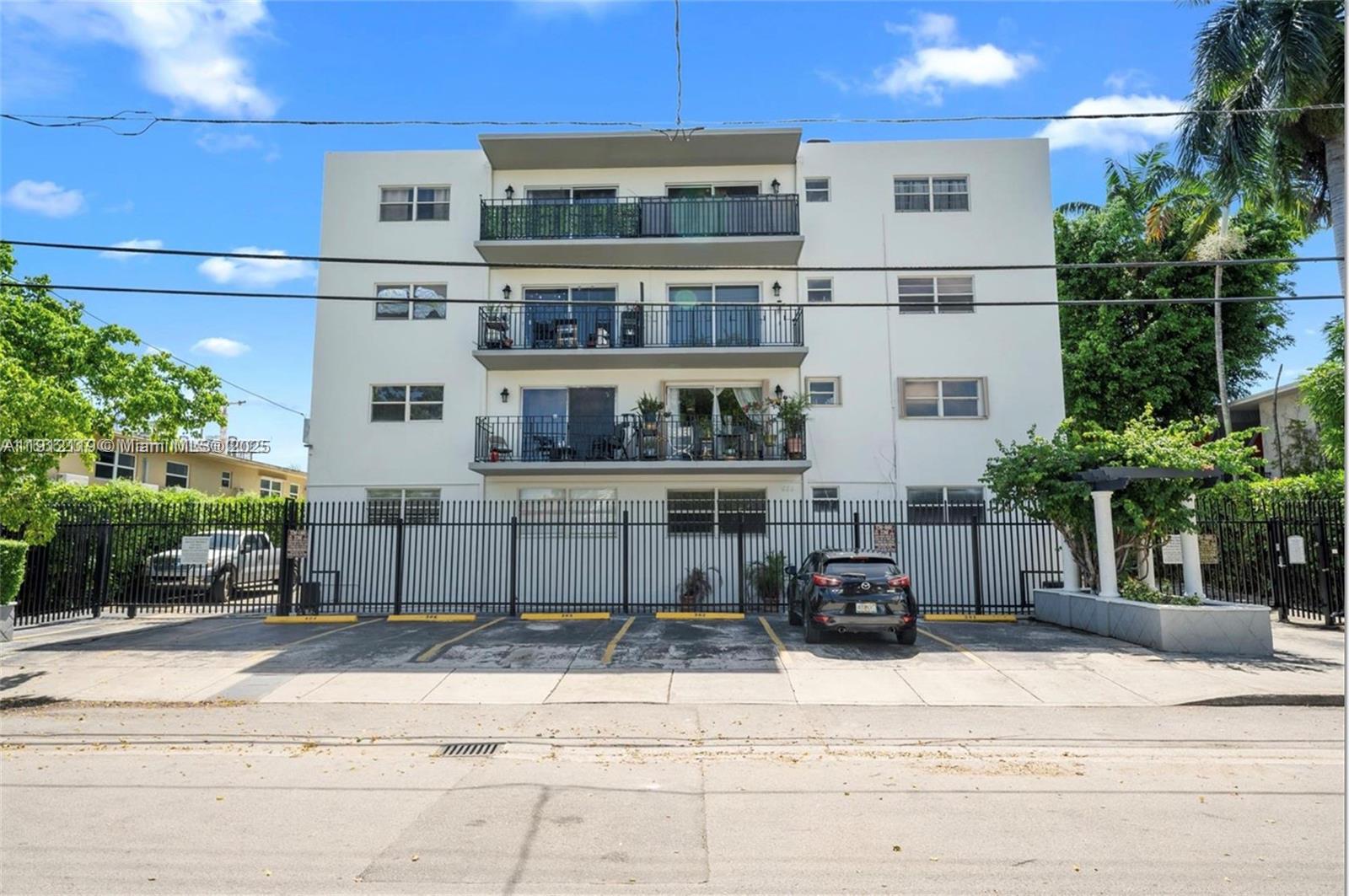 444 Southwest 4th Street, Unit 202 Miami, FL 33130 - Photo 15 of 18