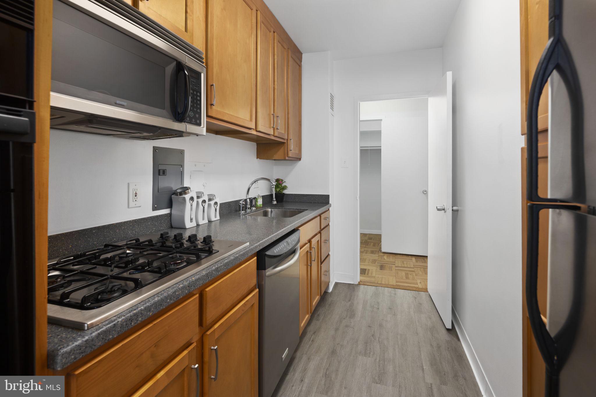 4000 Tunlaw Road Northwest, Unit 612 Washington, DC 20007 - Photo 12 of 25