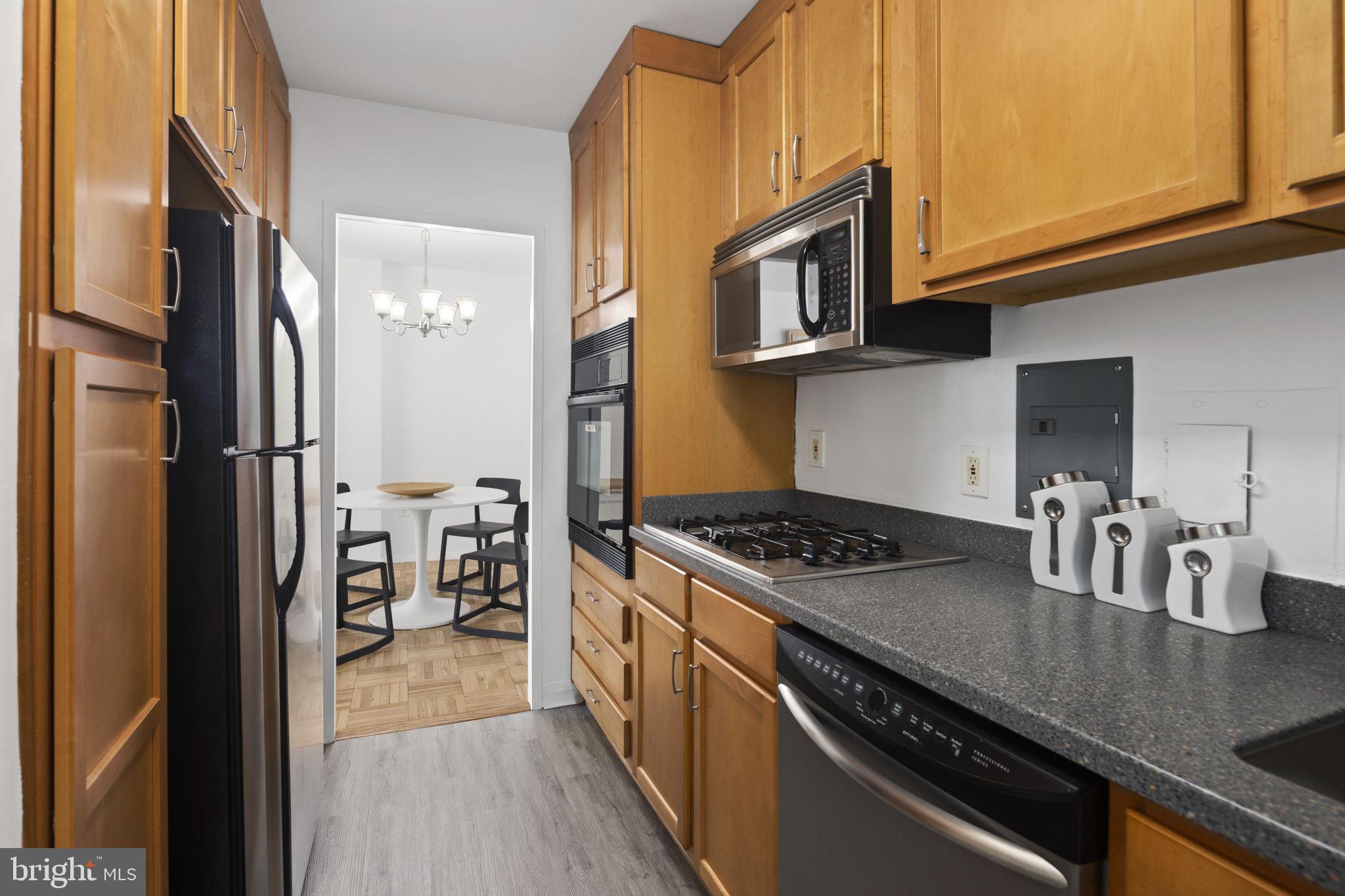 4000 Tunlaw Road Northwest, Unit 612 Washington, DC 20007 - Photo 9 of 25