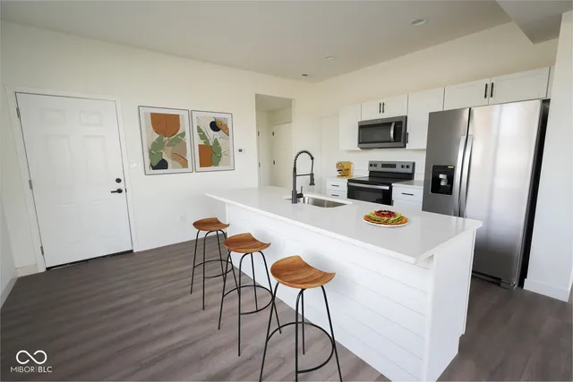 $1,750 | 1022 North 10th Street, Elwood, IN 46036