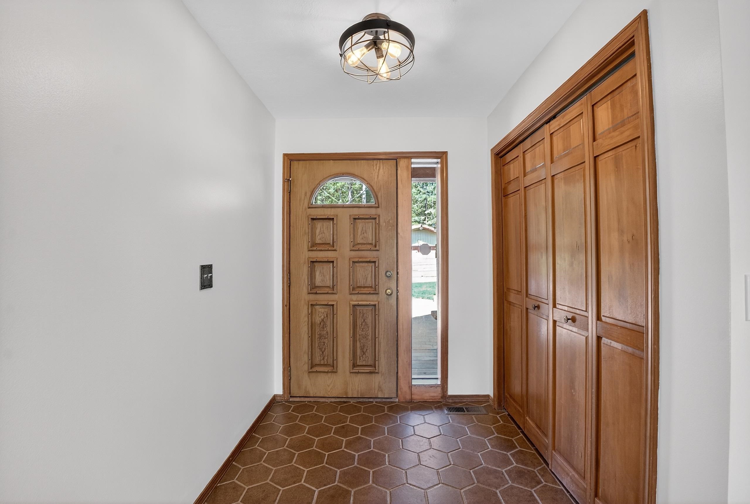 19202 East Elliot Road Mead, WA 99021 - Photo 7 of 50