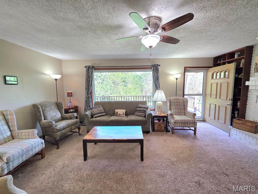 966 Cleveland Road Houston, MO 65483 - Photo 5 of 54