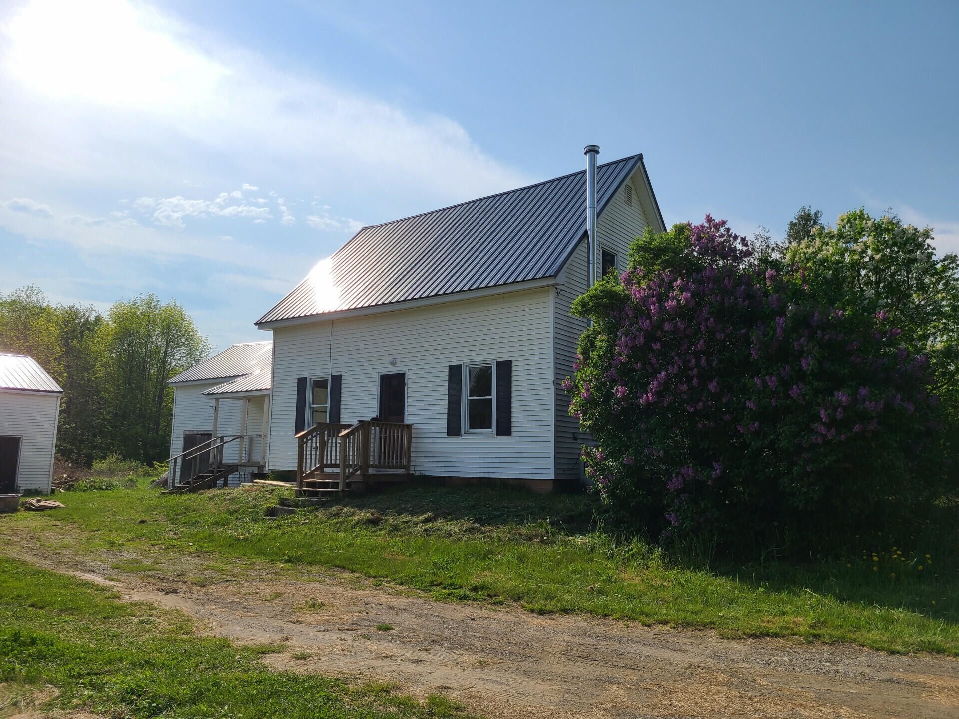 370CampBensonRd_22680_1