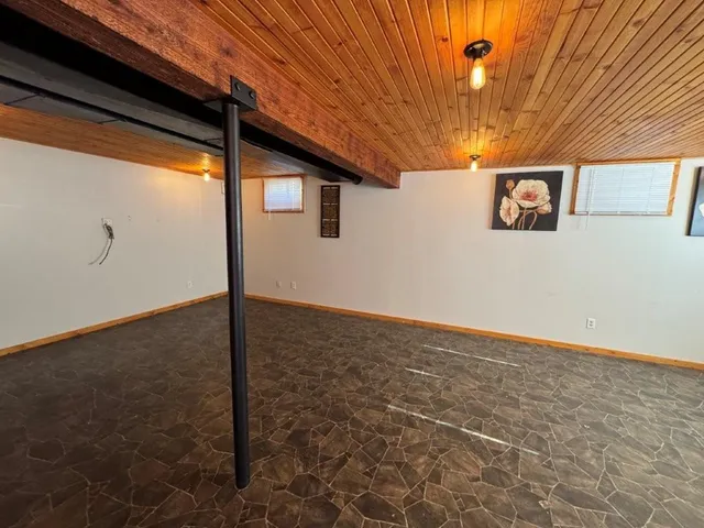 $239,900 | 1724 North Hanover Avenue, Independence, MO 64056