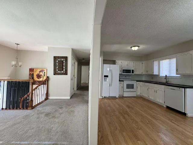 $239,900 | 1724 North Hanover Avenue, Independence, MO 64056