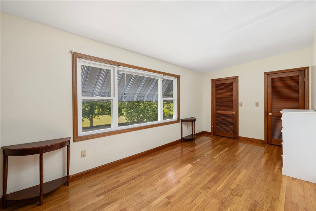 500 3rd Beach Road Middletown, RI 02842 - Photo 20 of 39