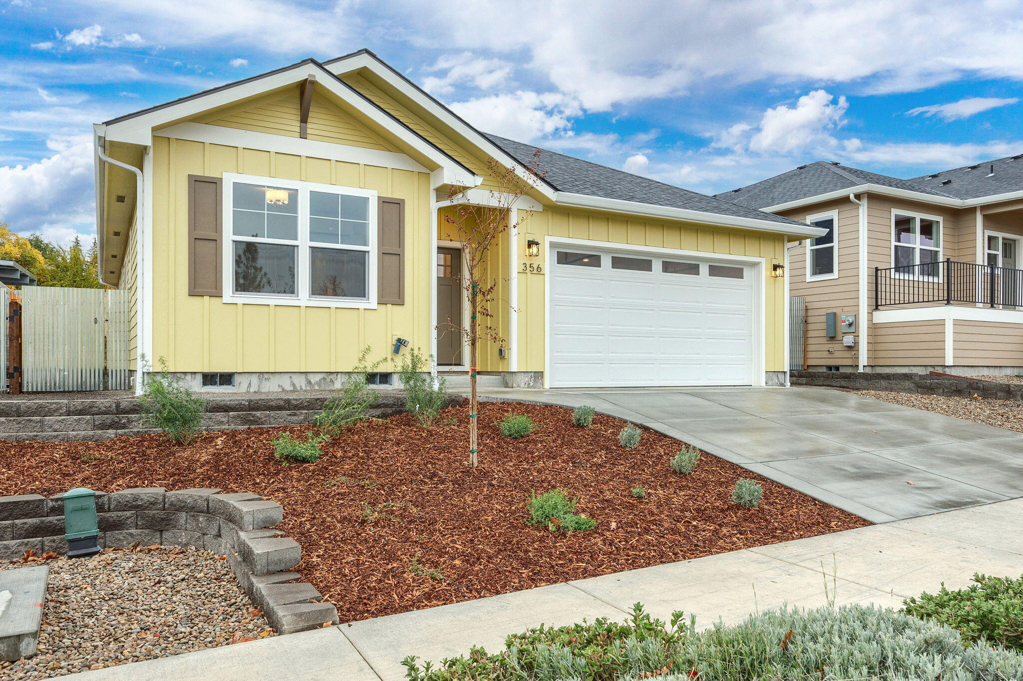 356 Randy Street Ashland, OR 97520 - Photo 39 of 41 Front