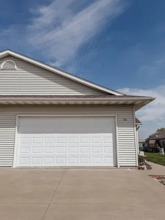 $225,000 | 712 West St Joseph Street, Preston, IA 52069