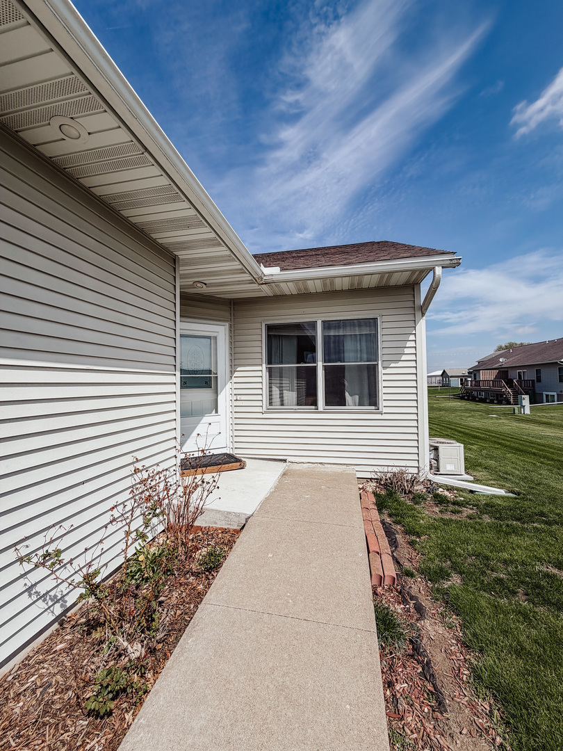 712 West St Joseph Street Preston, IA 52069 - Photo 4 of 21