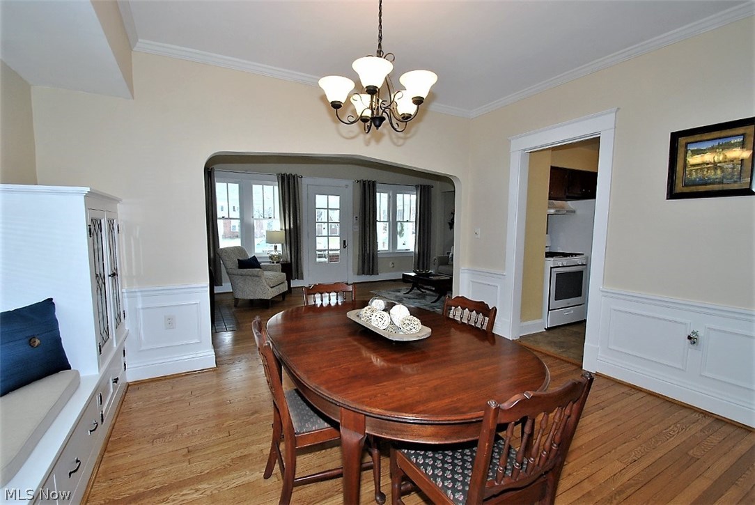 2456 Eaton Road Cleveland, OH 44118 - Photo 10 of 30