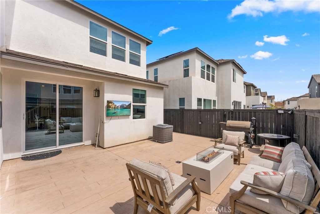 1675 Whitmore Loop Chula Vista, CA 91913 - Photo 19 of 37
