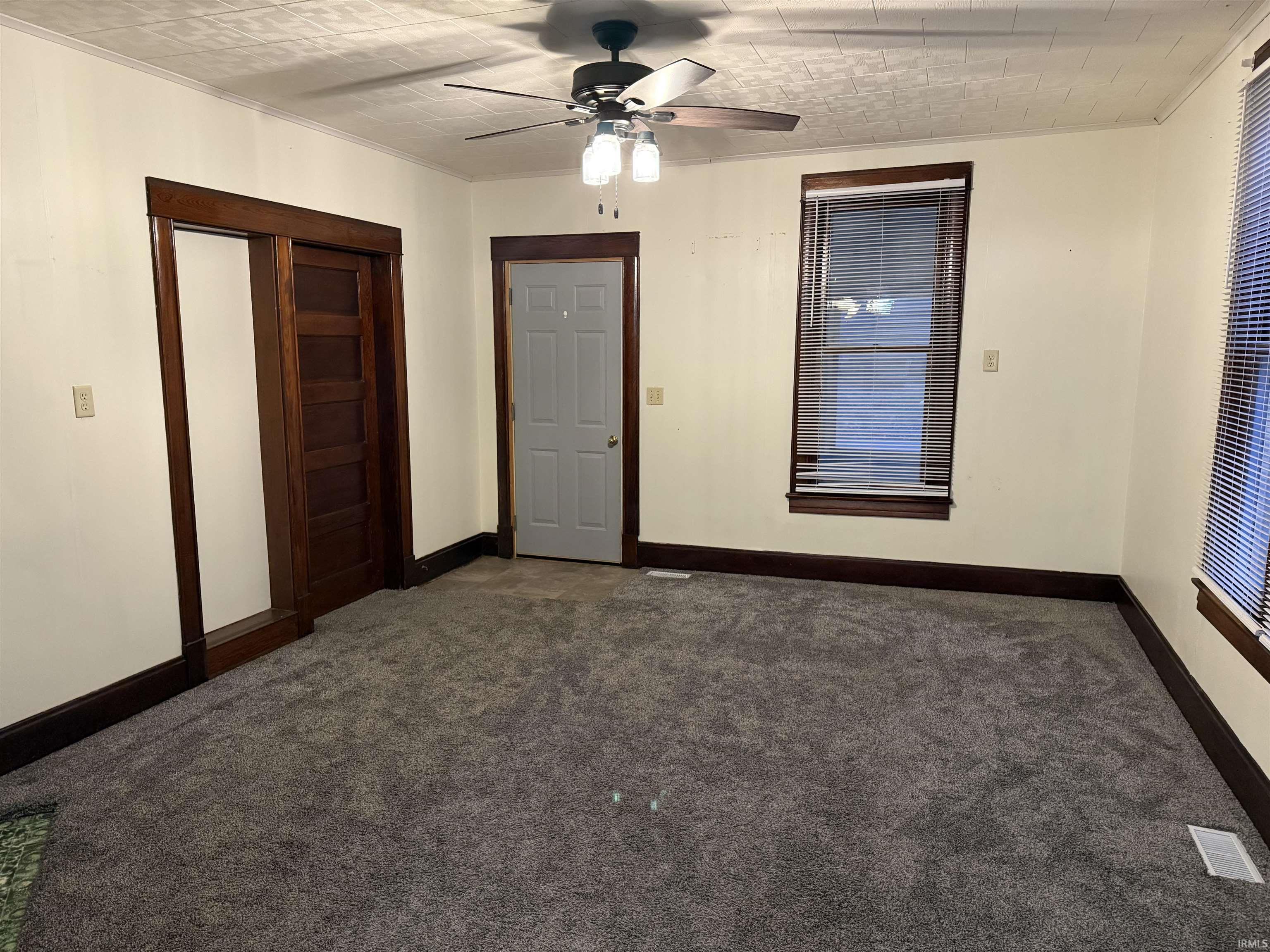 613 Dubois Street Sumner, IL 62466 - Photo 11 of 16