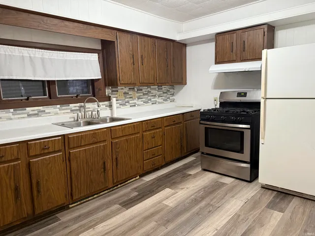 $73,000 | 613 Dubois Street, Sumner, IL 62466