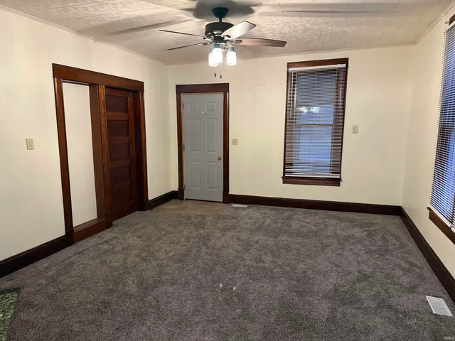 $73,000 | 613 Dubois Street, Sumner, IL 62466