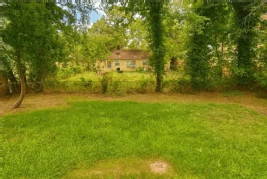 $1,700 | 8306 Flintridge Drive, Houston, TX 77028