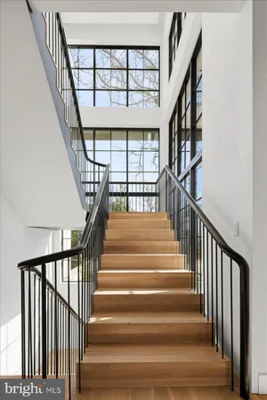 $5,295,000 | 3500 North Abingdon Street, Arlington, VA 22207