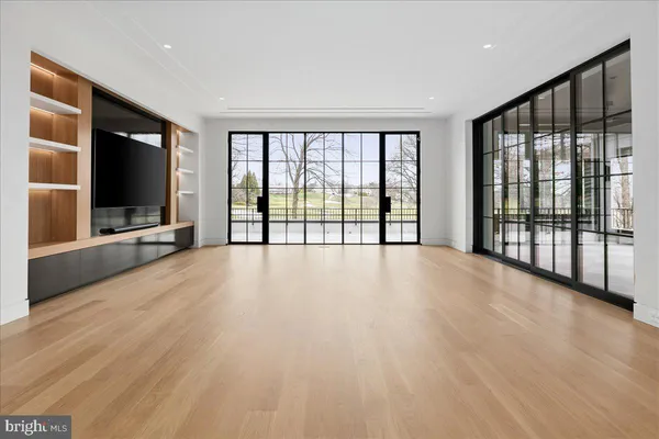 $5,295,000 | 3500 North Abingdon Street, Arlington, VA 22207