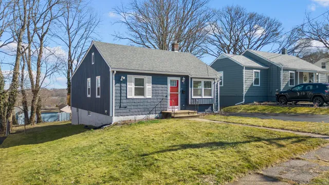 $3,000 | 27 Strathmore Road, West Haven, CT 06516