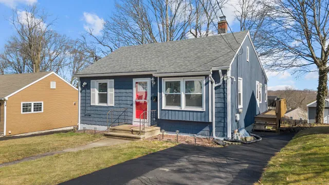 $3,000 | 27 Strathmore Road, West Haven, CT 06516