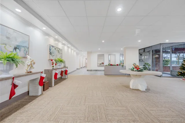 a very nice looking room with a lot of stuff