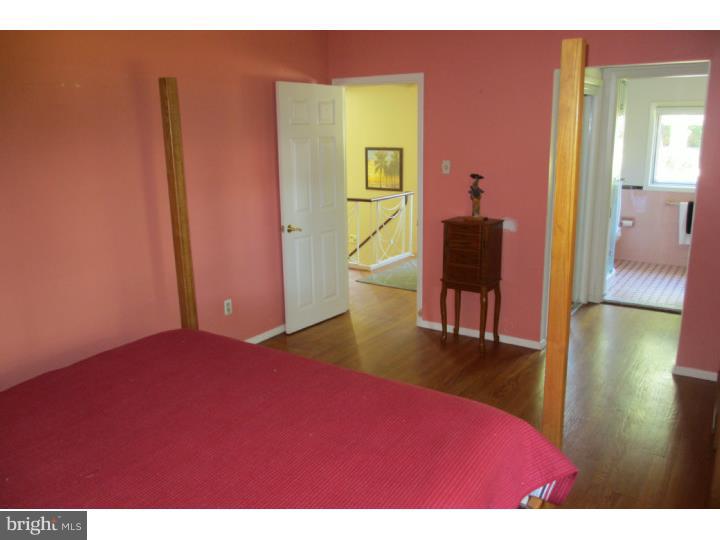 124 Yew Road Cheltenham, PA 19012 - Photo 13 of 21 Bedroom - Main