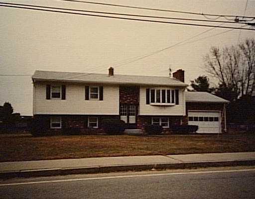 166 Ives Road Warwick, RI 02818 - Photo 1 of 1 Exterior Front.