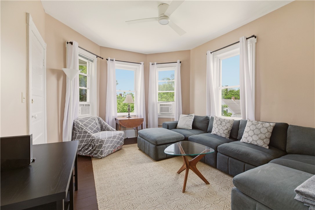 29 Prospect Street, Unit 3 Bristol, RI 02809 - Photo 10 of 20