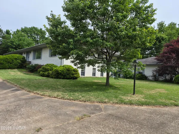 $845,000 | 42 Stonehaven Road, Jackson, TN 38305