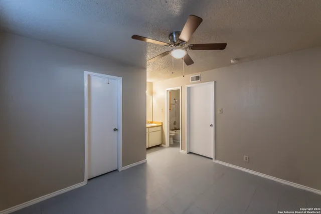 $725 | 1634 West Woodlawn Avenue, Unit 5, San Antonio, TX 78201