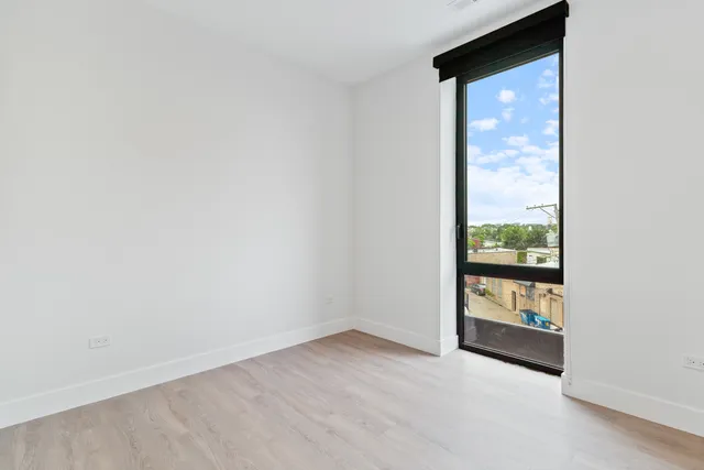 $3,543 | 3140 North Clybourn Avenue, Unit 204, Chicago, IL 60618