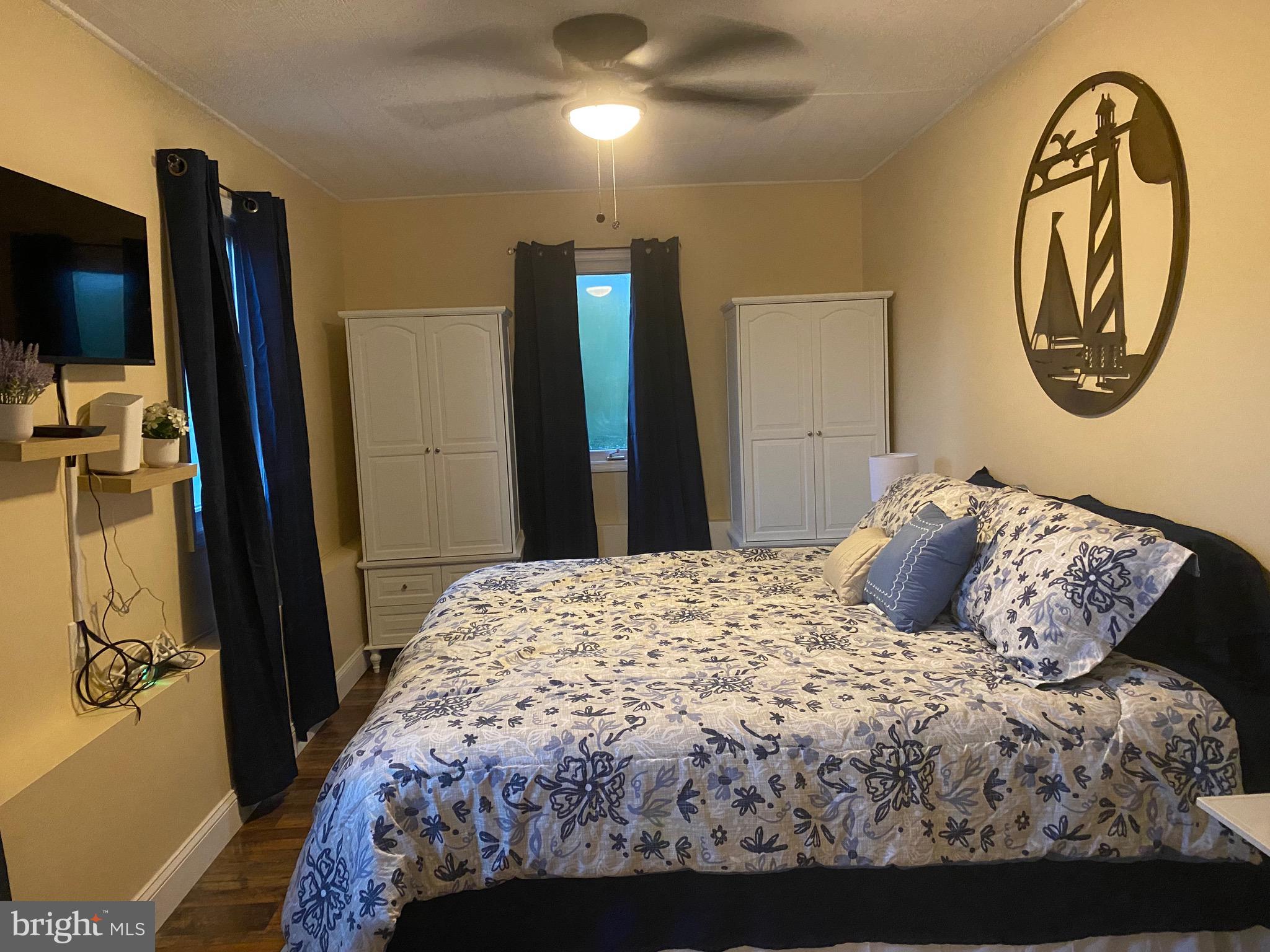 18 Vassar Avenue Fortescue, NJ 08321 - Photo 18 of 20 Master bedroom
