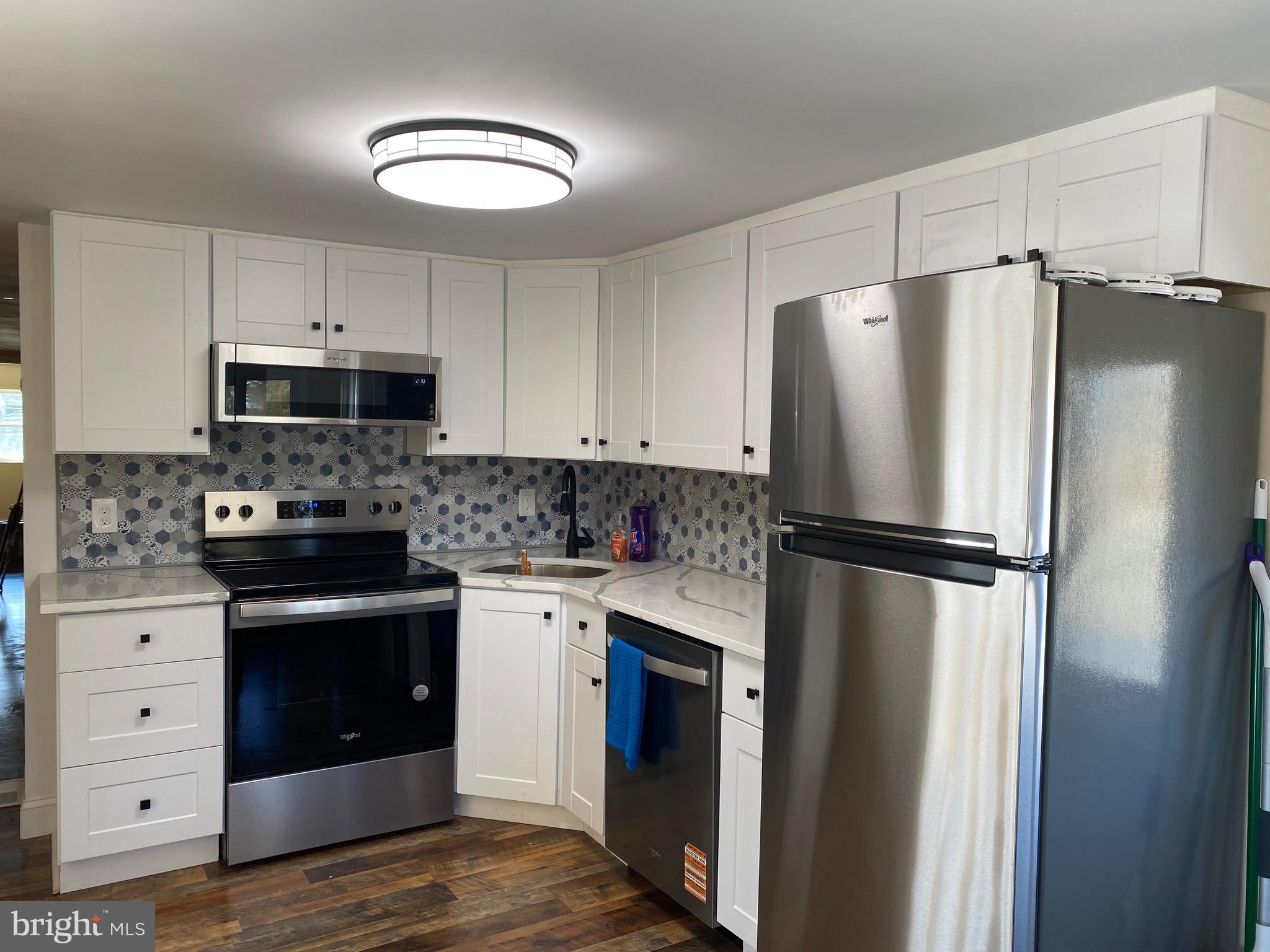 18 Vassar Avenue Fortescue, NJ 08321 - Photo 10 of 20 Kitchen