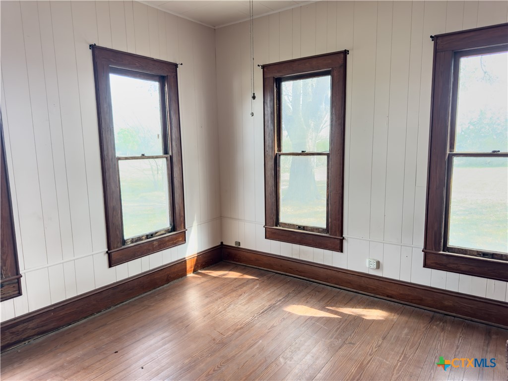 670 Thiele Road Yoakum, TX 77995 - Photo 15 of 47