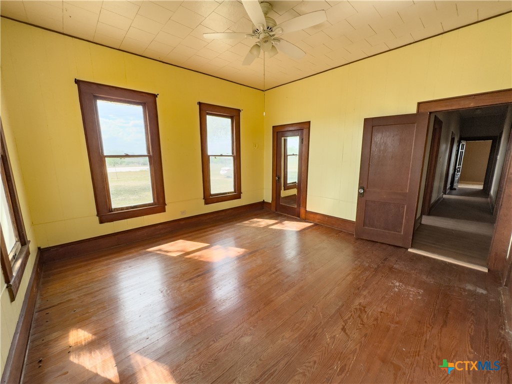 670 Thiele Road Yoakum, TX 77995 - Photo 20 of 47