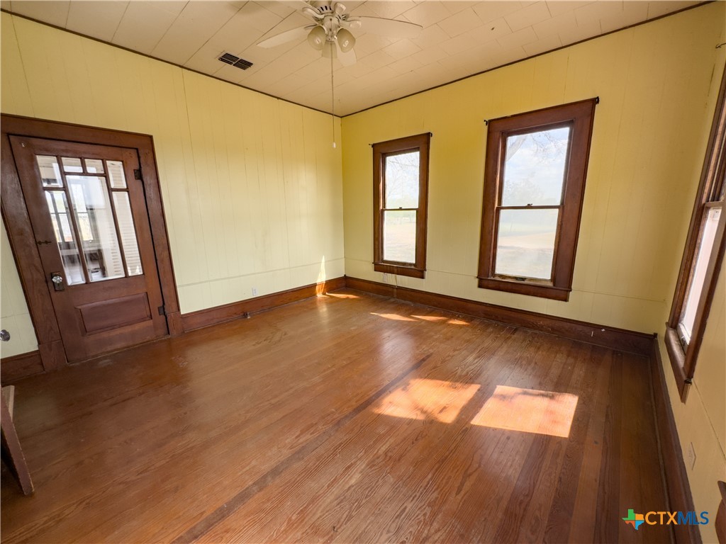 670 Thiele Road Yoakum, TX 77995 - Photo 21 of 47