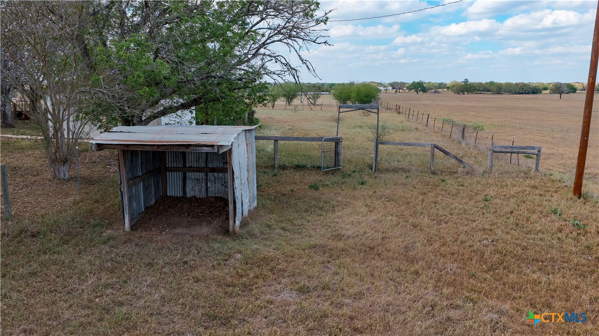 670 Thiele Road Yoakum, TX 77995 - Photo 39 of 47