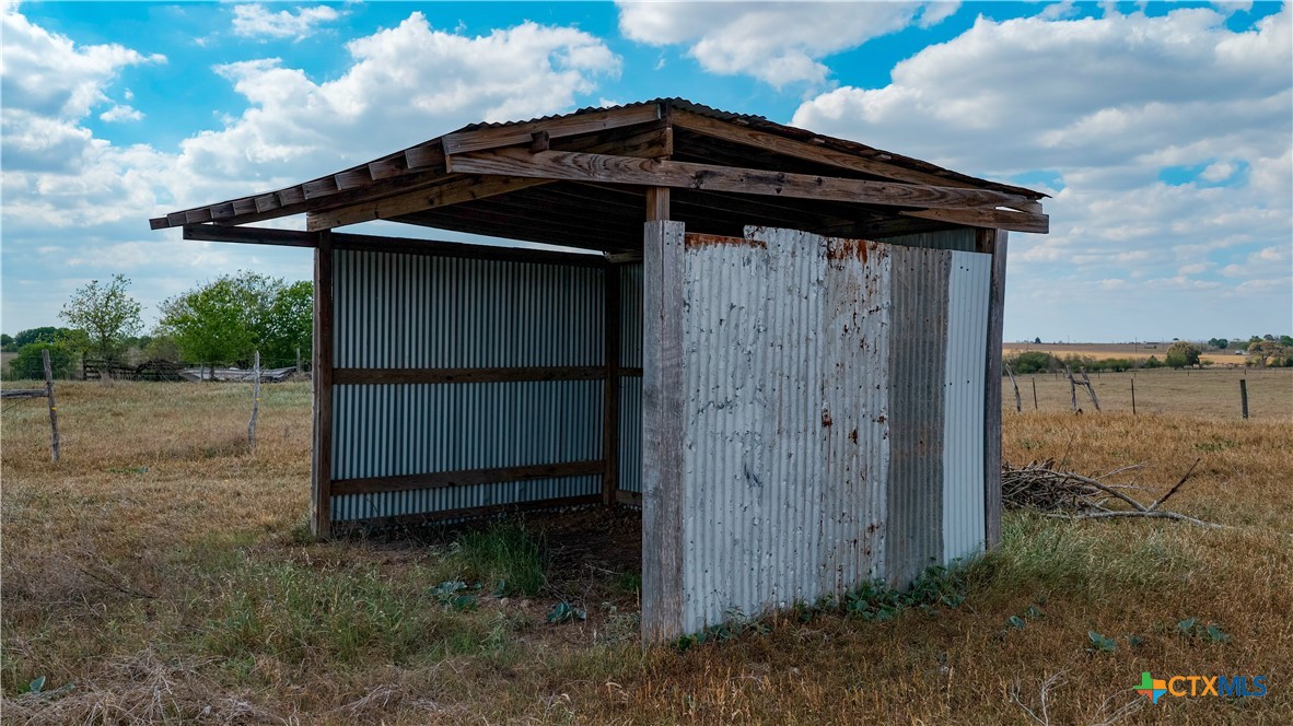 670 Thiele Road Yoakum, TX 77995 - Photo 40 of 47