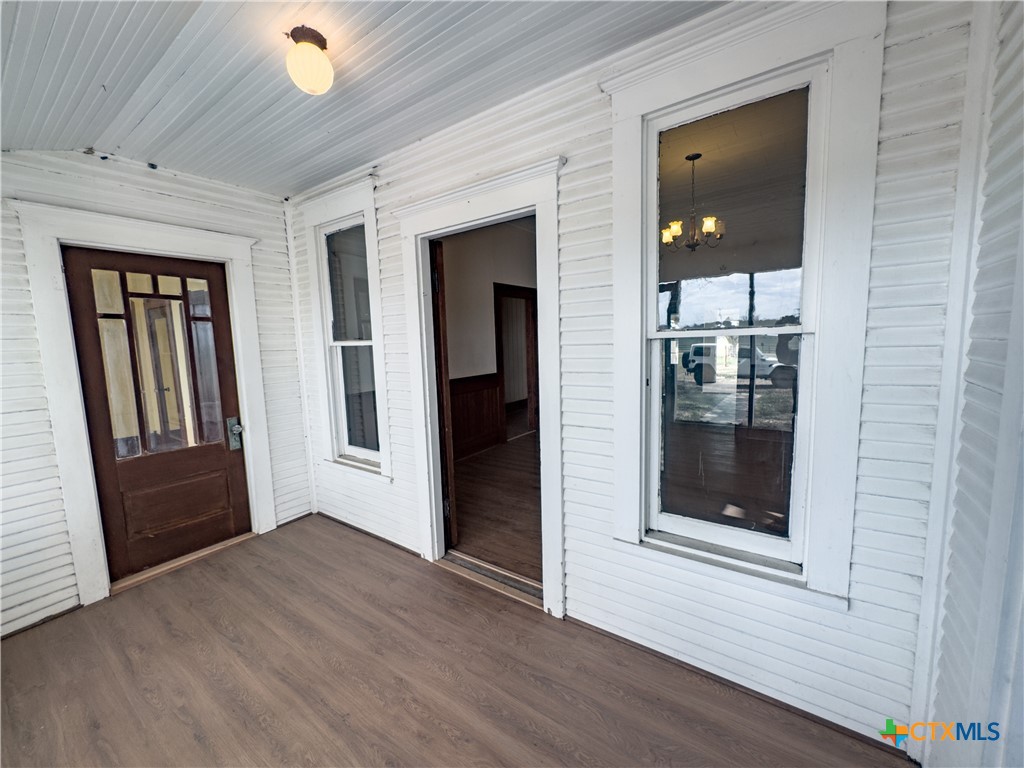 670 Thiele Road Yoakum, TX 77995 - Photo 9 of 47