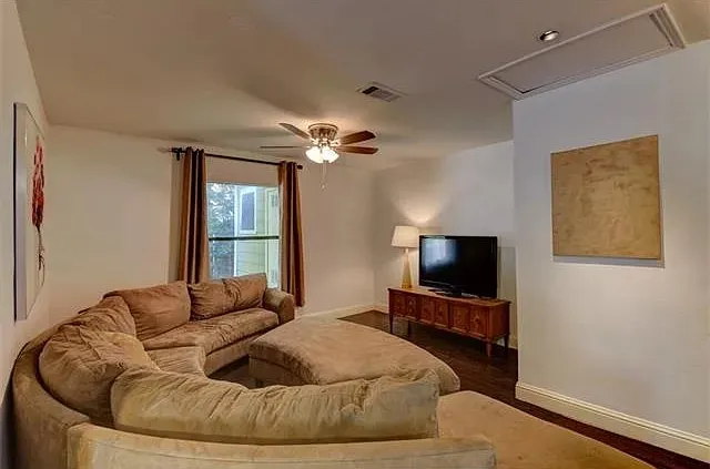 $4,250 | 2814 Gonzales Street, Austin, TX 78702