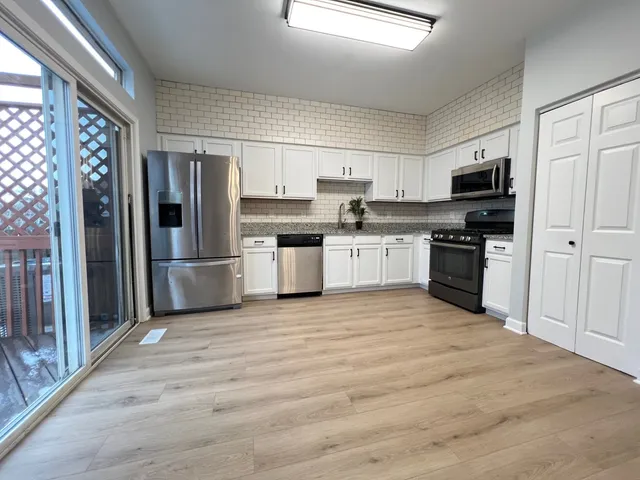 $2,950 | 22306 West Niagara Court, Plainfield, IL 60544