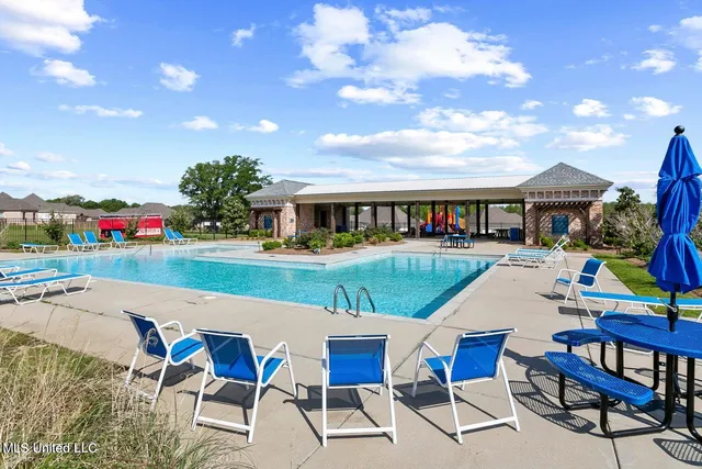 $2,600 | 313 East Buttonwood Lane, Canton, MS 39046