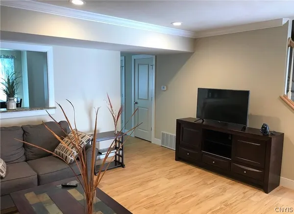 $3,100 | 122 Pheasants Run, Kirkland, NY 13323
