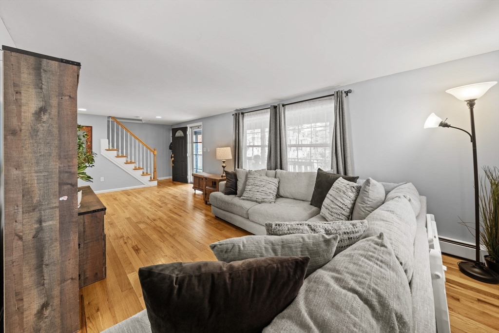 718 R Cabot Street Beverly, MA 01915 - Photo 5 of 38